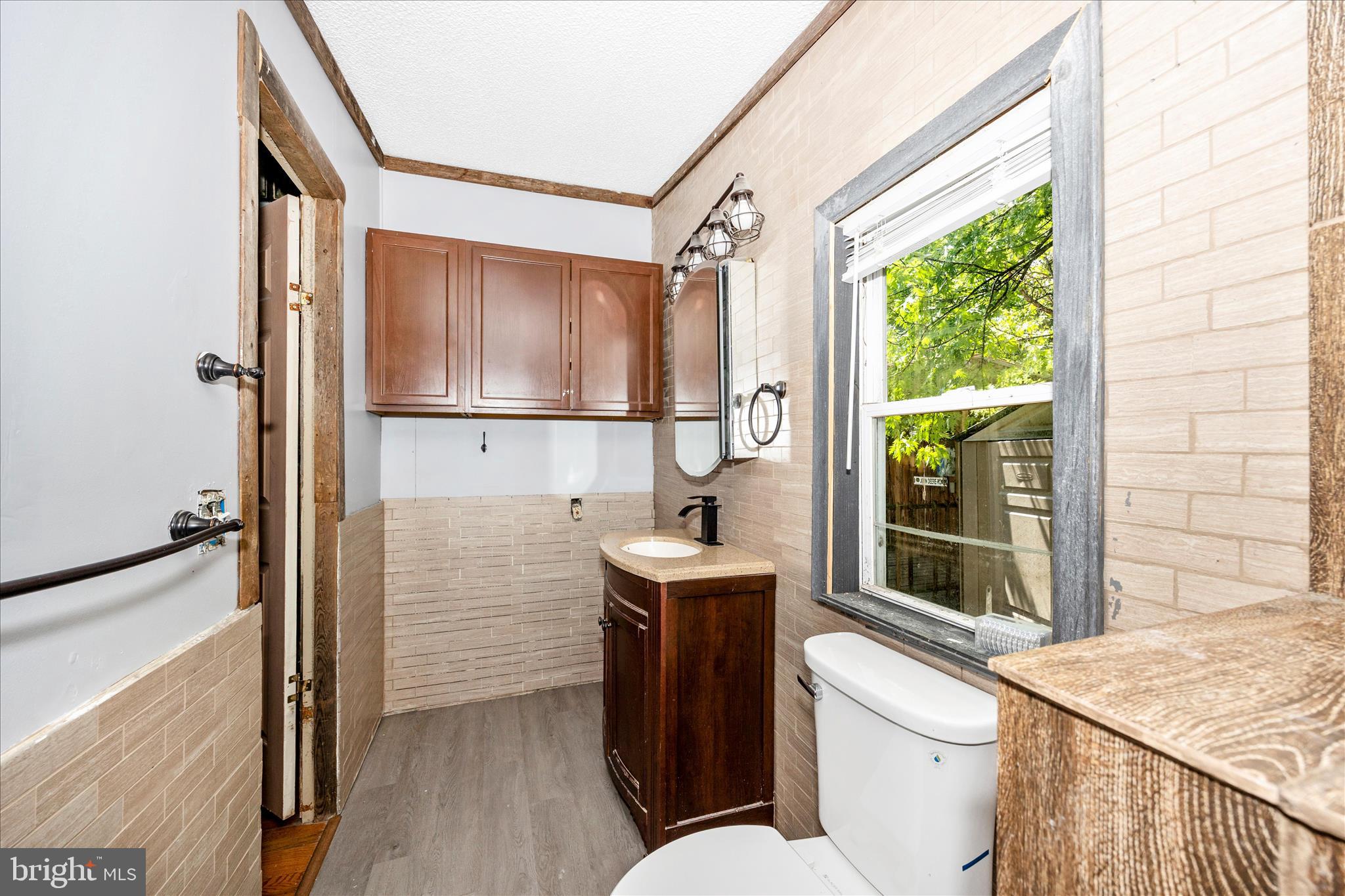 HIGHLAND MANOR - Residential