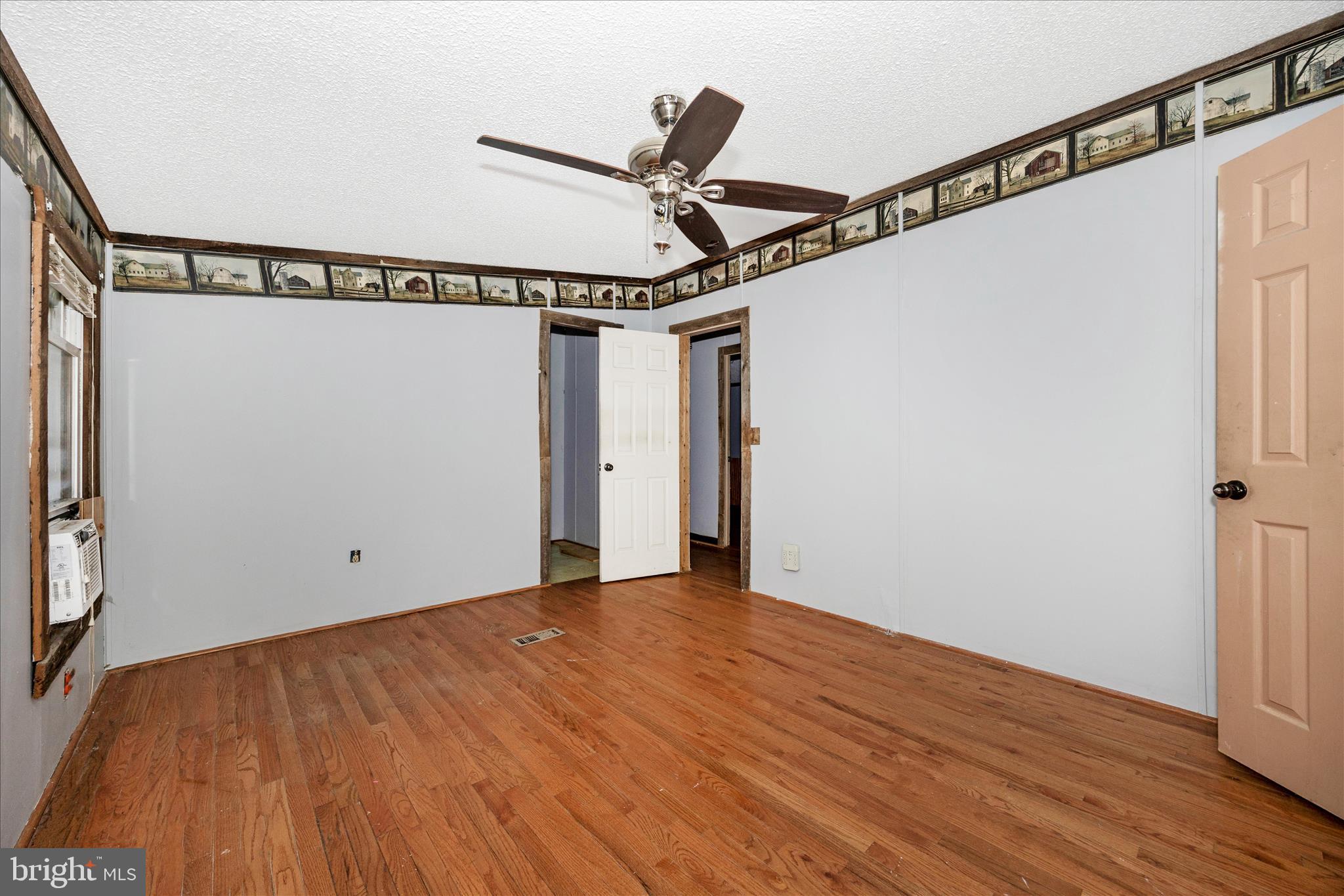 HIGHLAND MANOR - Residential