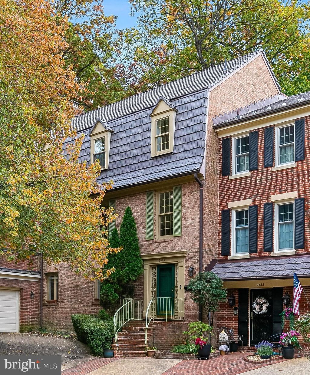 Photo of 2424 S Queen Street, ARLINGTON, VA 22202 (MLS # VAAR2061926)