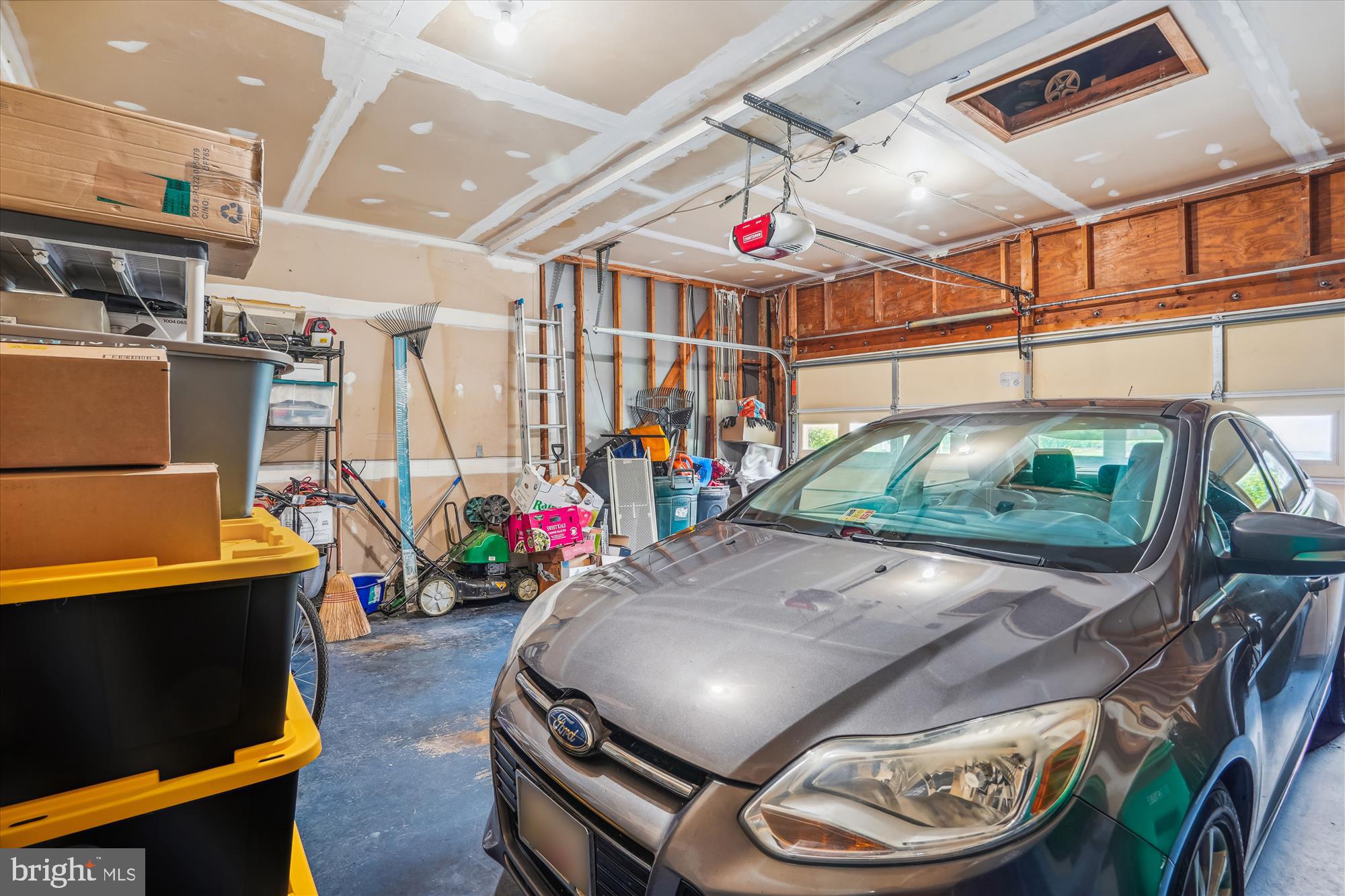 WINDBROOK - Residential