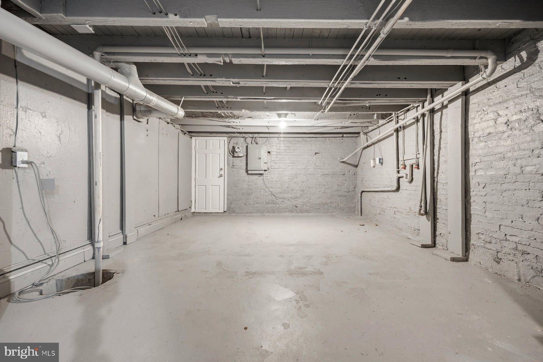 MIDDLE EAST - Residential