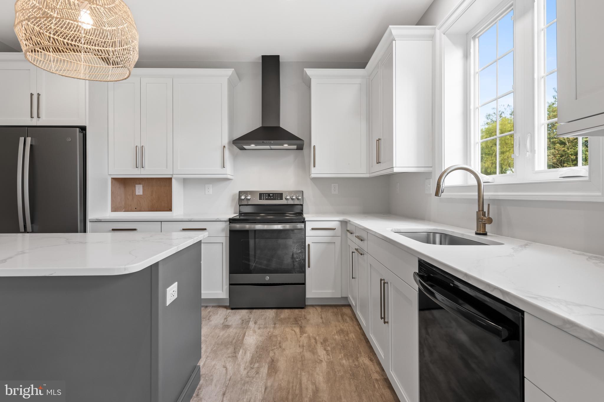 SYCAMORE CROSSING - Residential