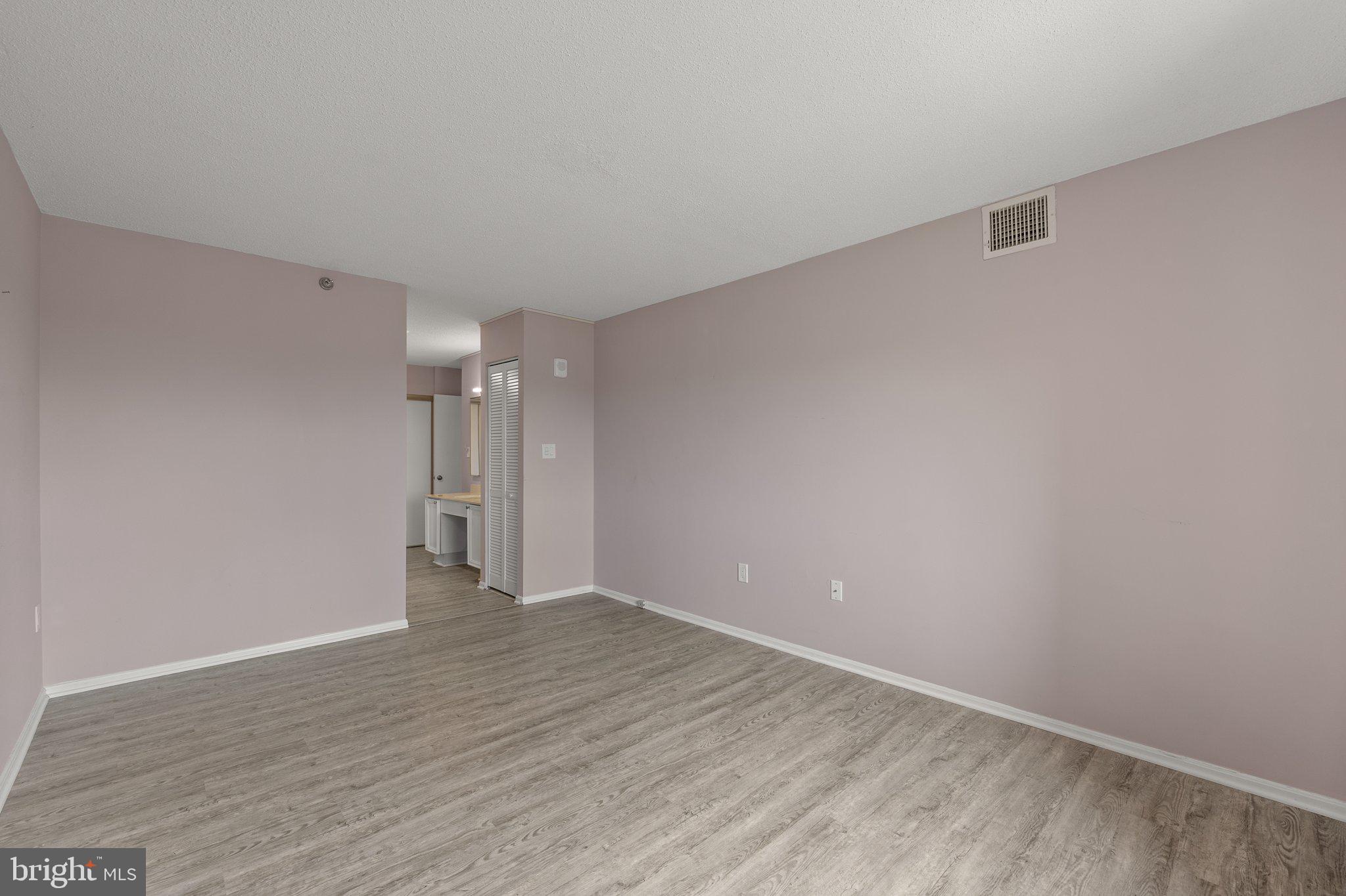 GREENS AT LEISURE WORLD - Residential