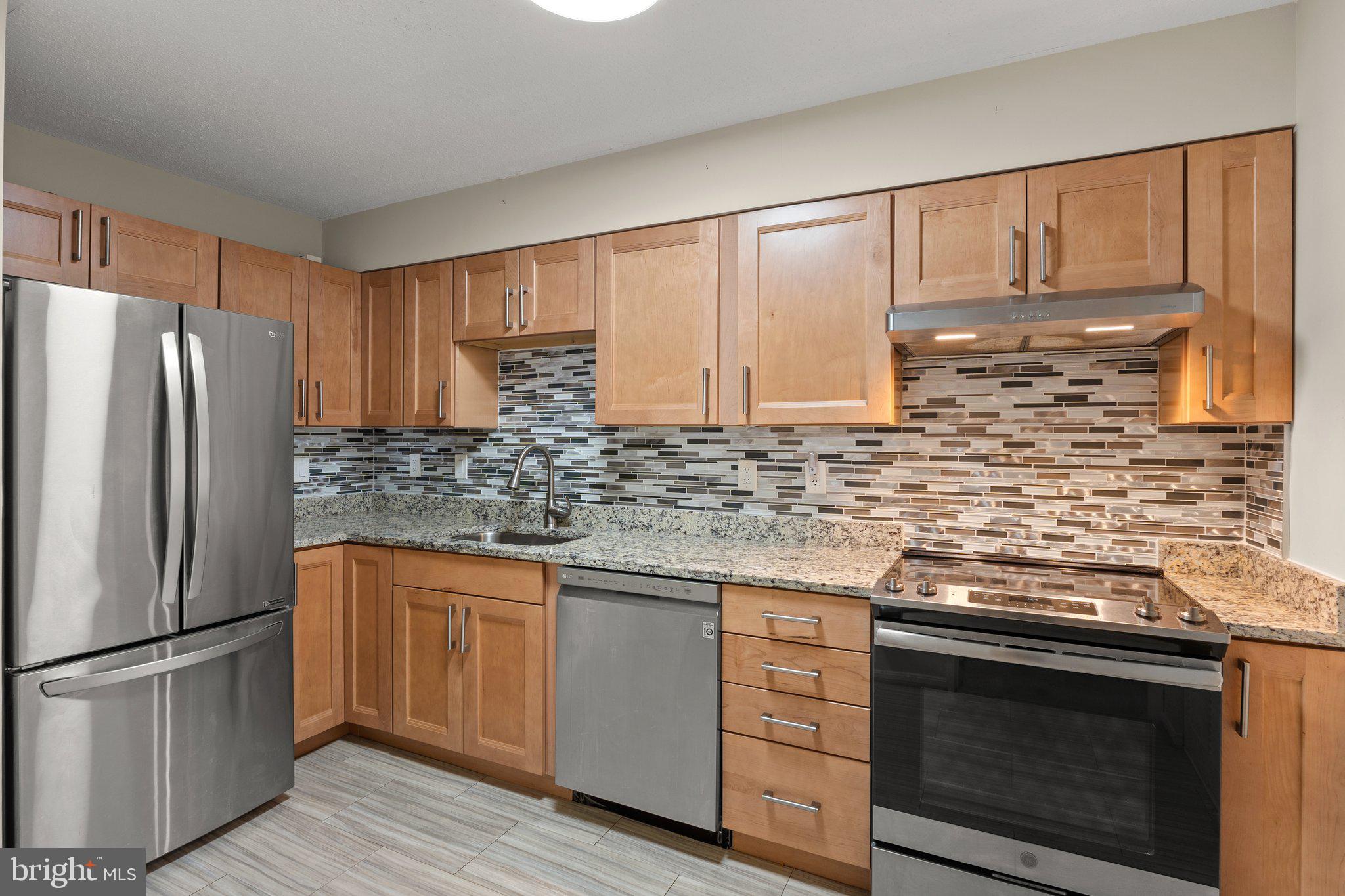 GREENS AT LEISURE WORLD - Residential