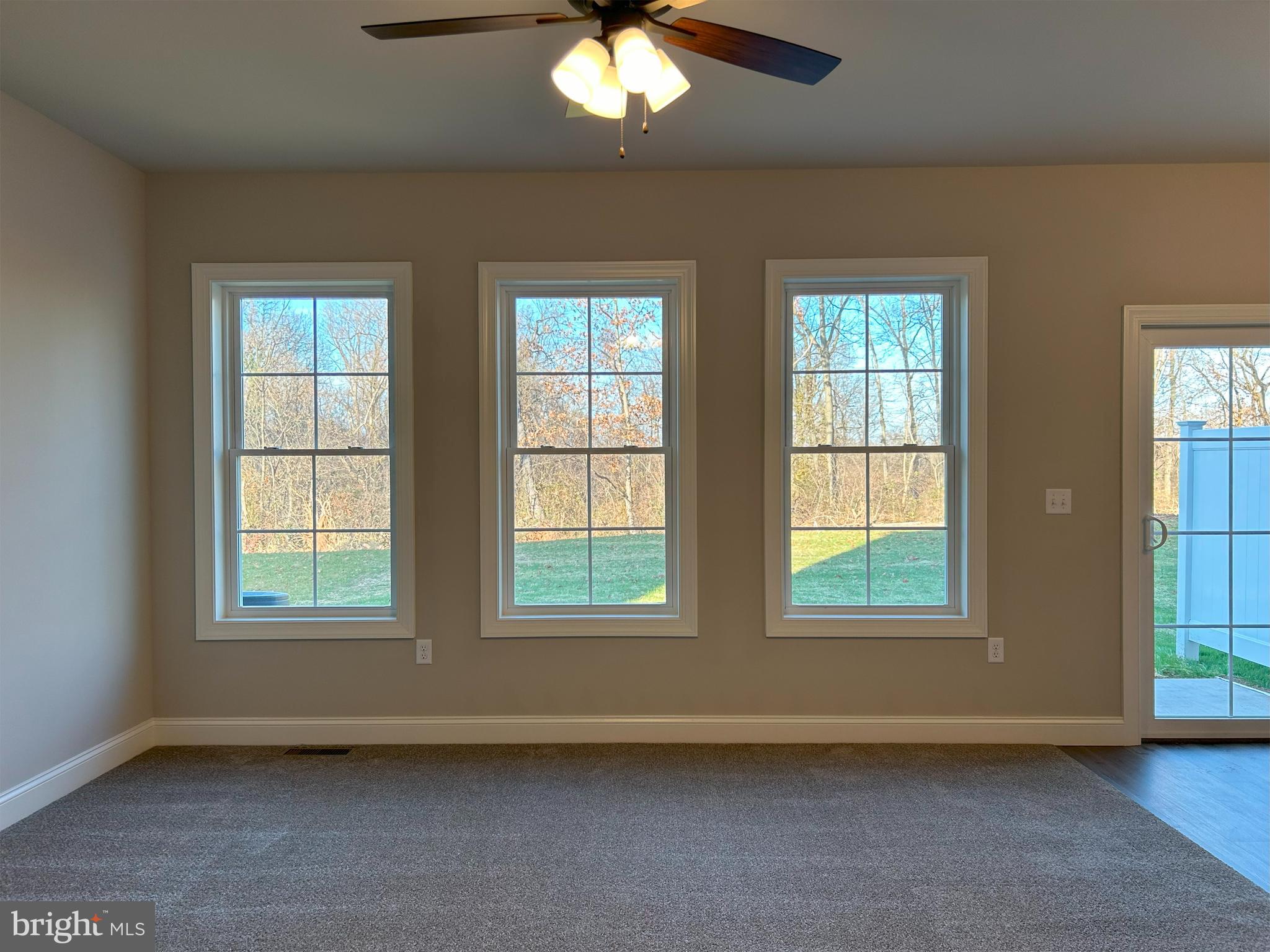 WOODLAND HILLS - Residential