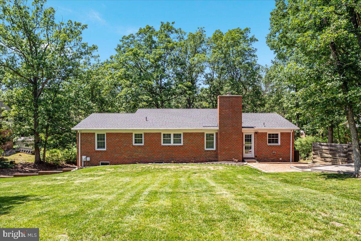 110 OAK RIDGE DRIVE