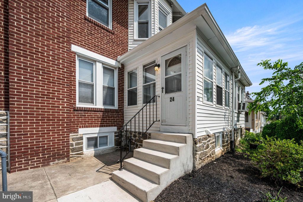 Photo of 24 Sunshine Road, UPPER DARBY, PA 19082 (MLS # PADE2096112)