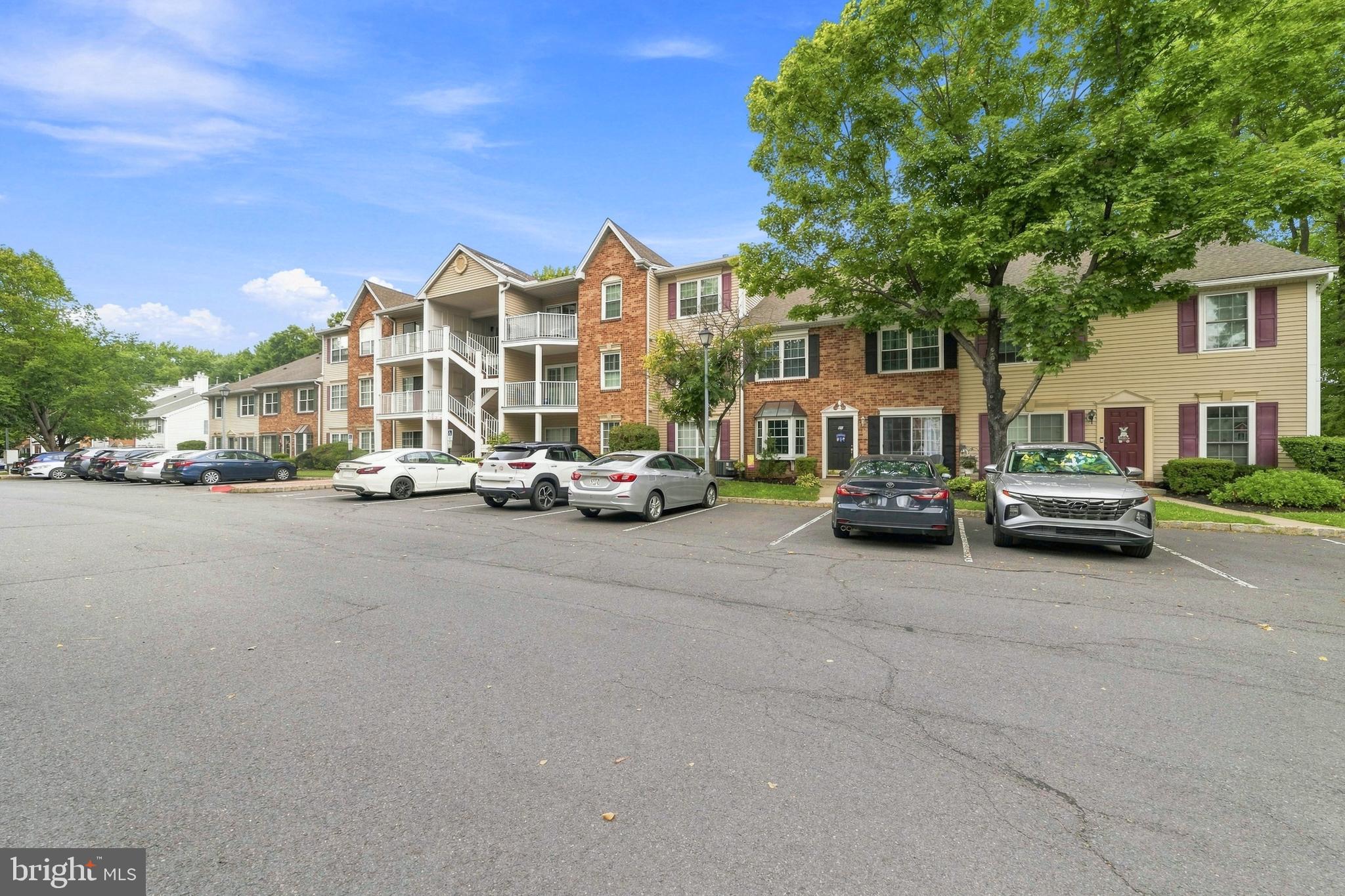 85 CHEVERNY COURT