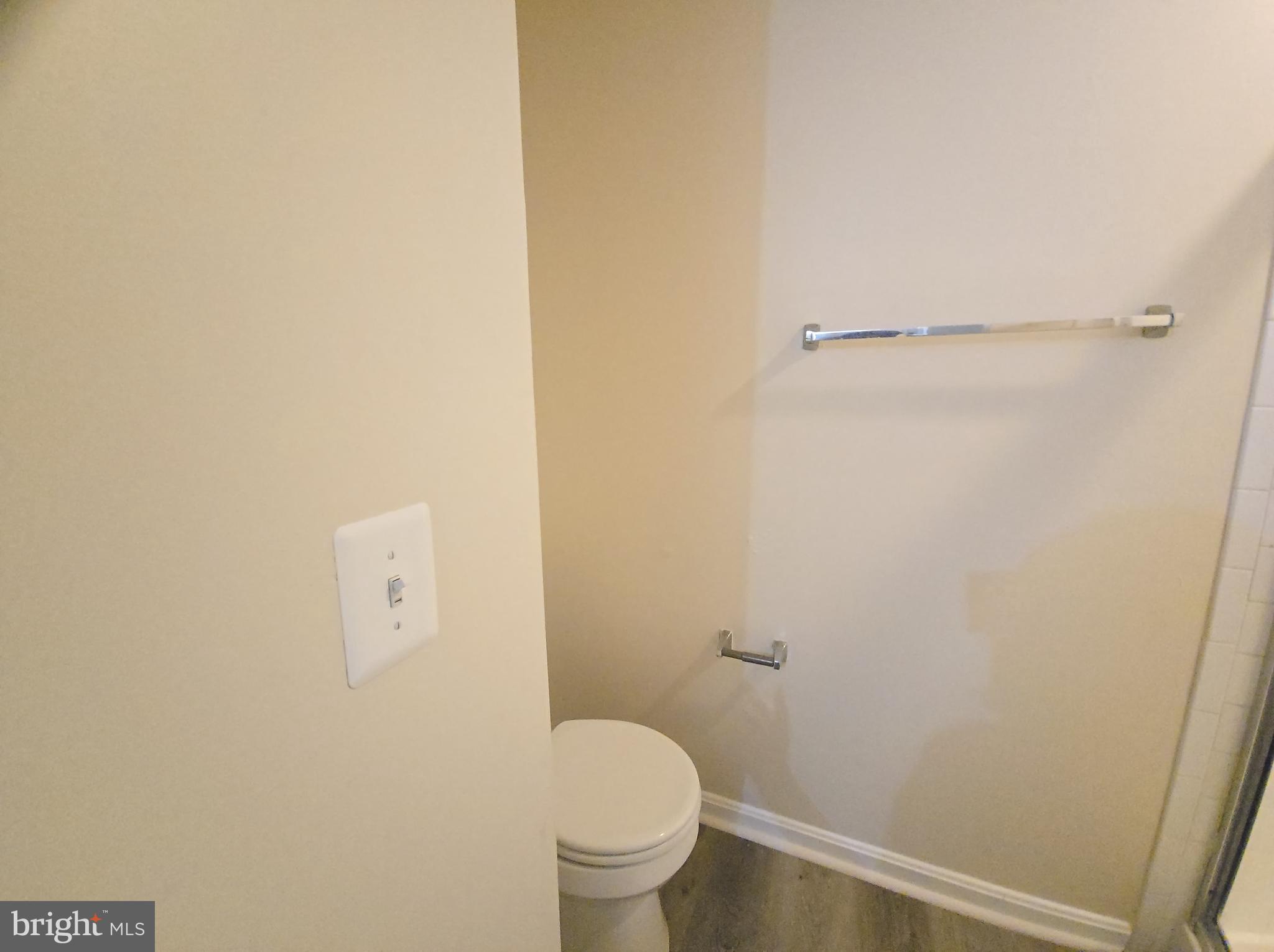 WOODLAND LAKE CONDO - Residential