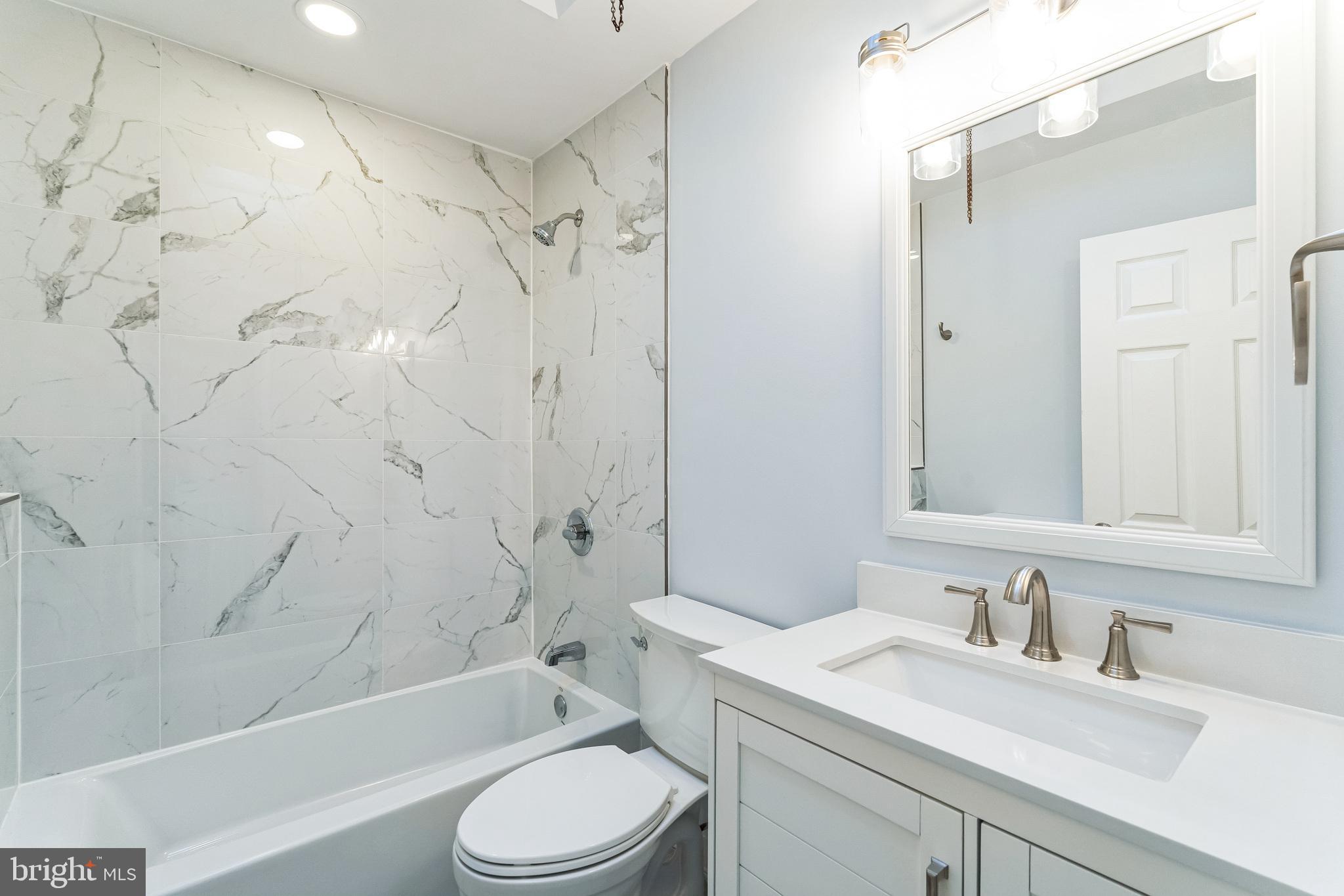 MAYFAIR - Residential Lease