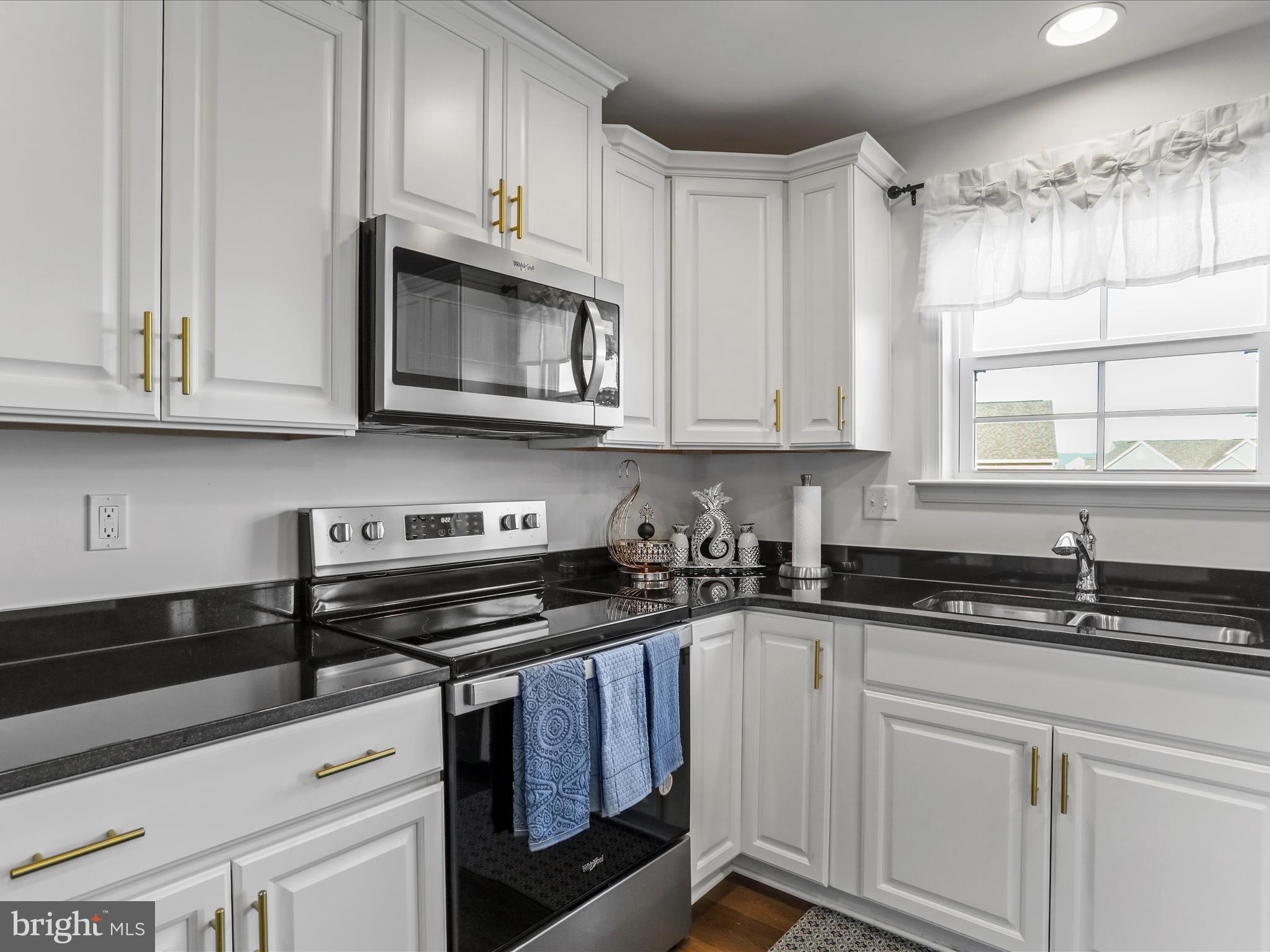 MORNING DOVE ESTATES - Residential