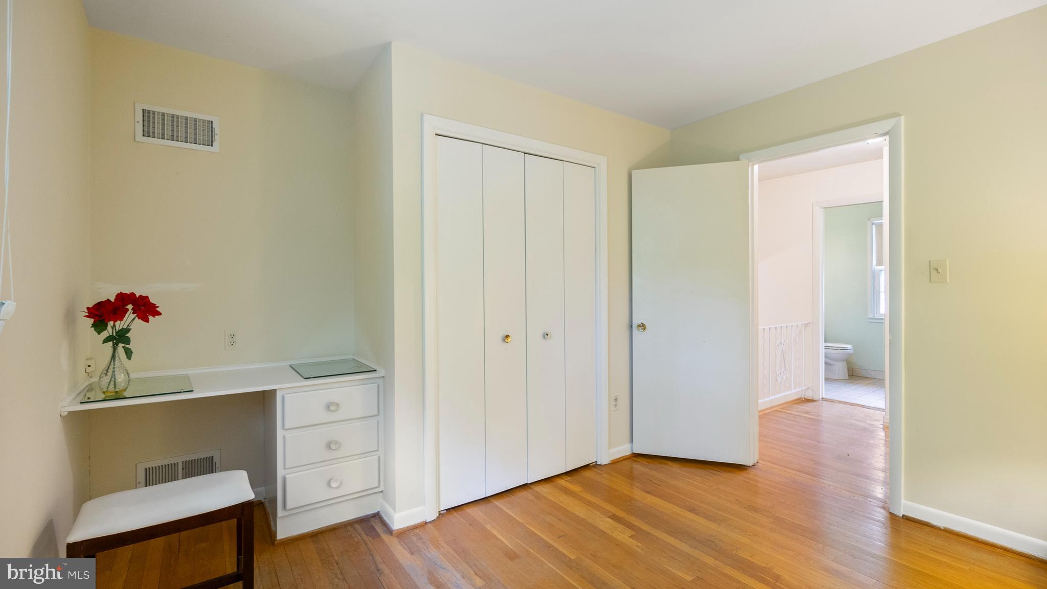 ROCK CREEK MANOR - Residential