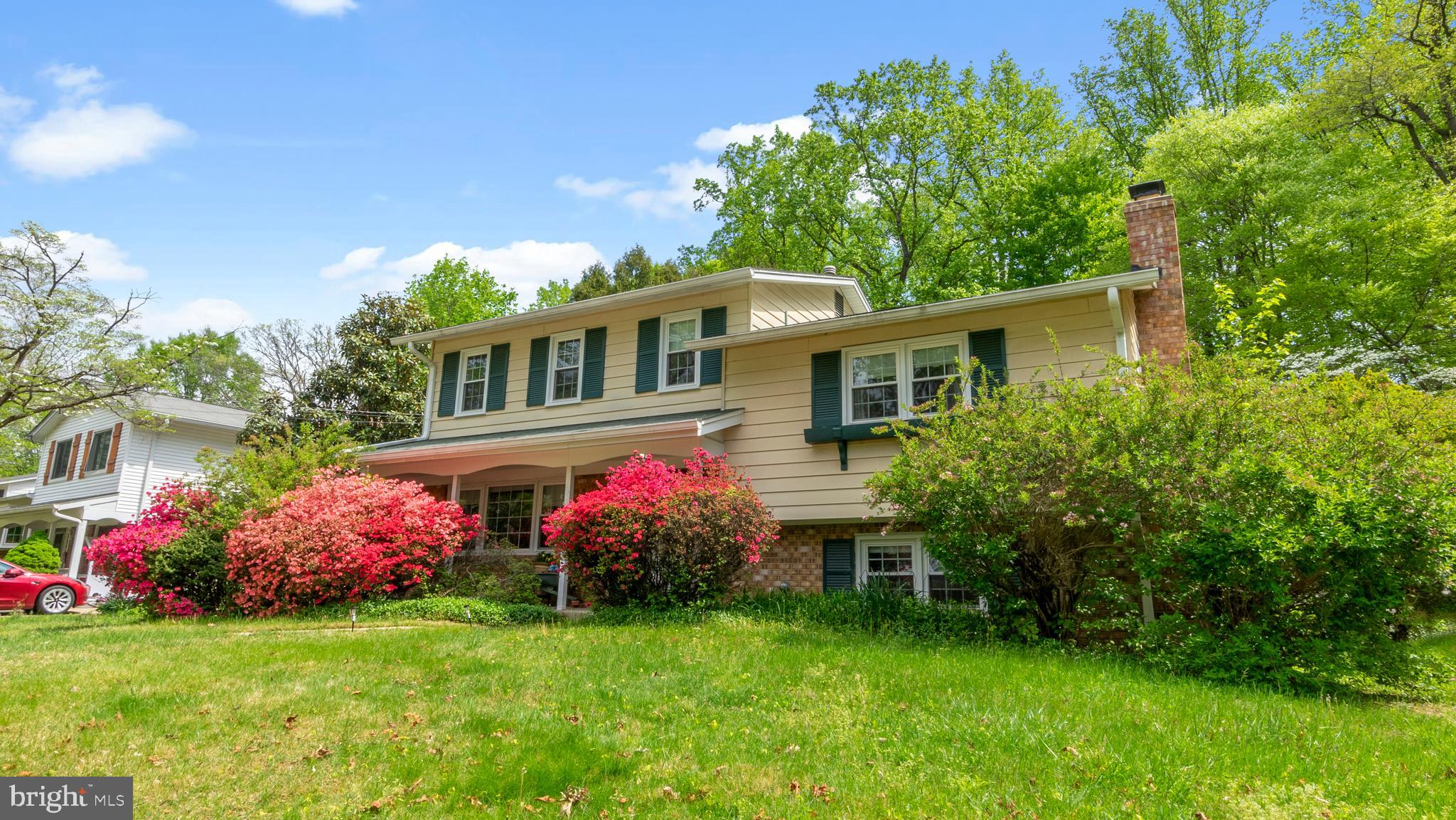 ROCK CREEK MANOR - Residential