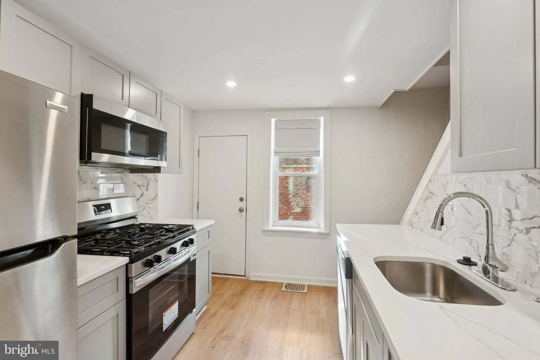 Philadelphia, Pennsylvania 19147, United States, 2 Bedrooms Bedrooms, ,1 BathroomBathrooms,Residential,Active,255251