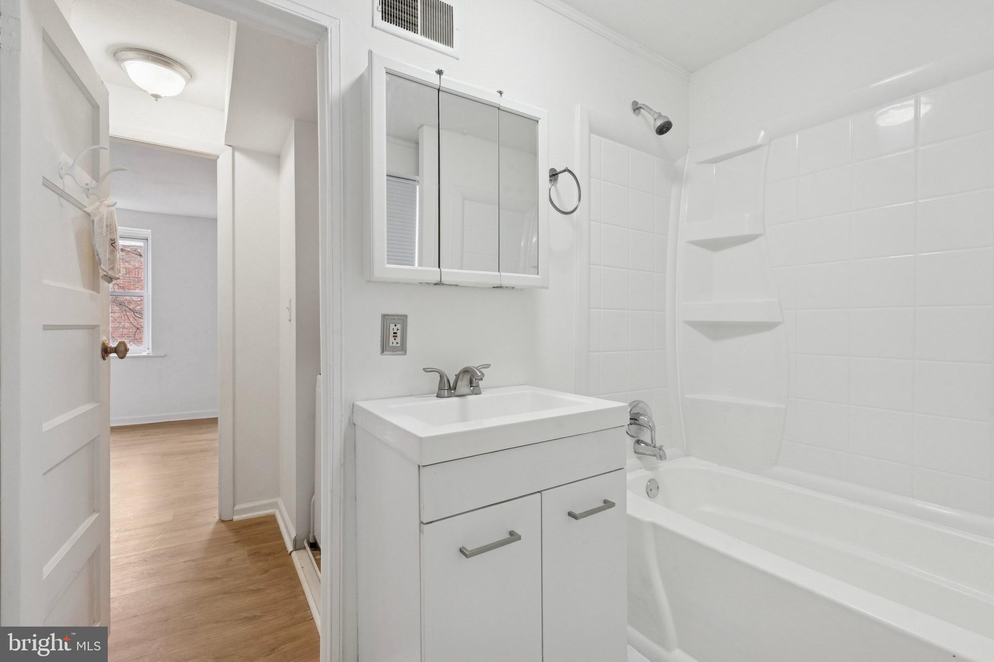 PASSYUNK SQUARE - Residential