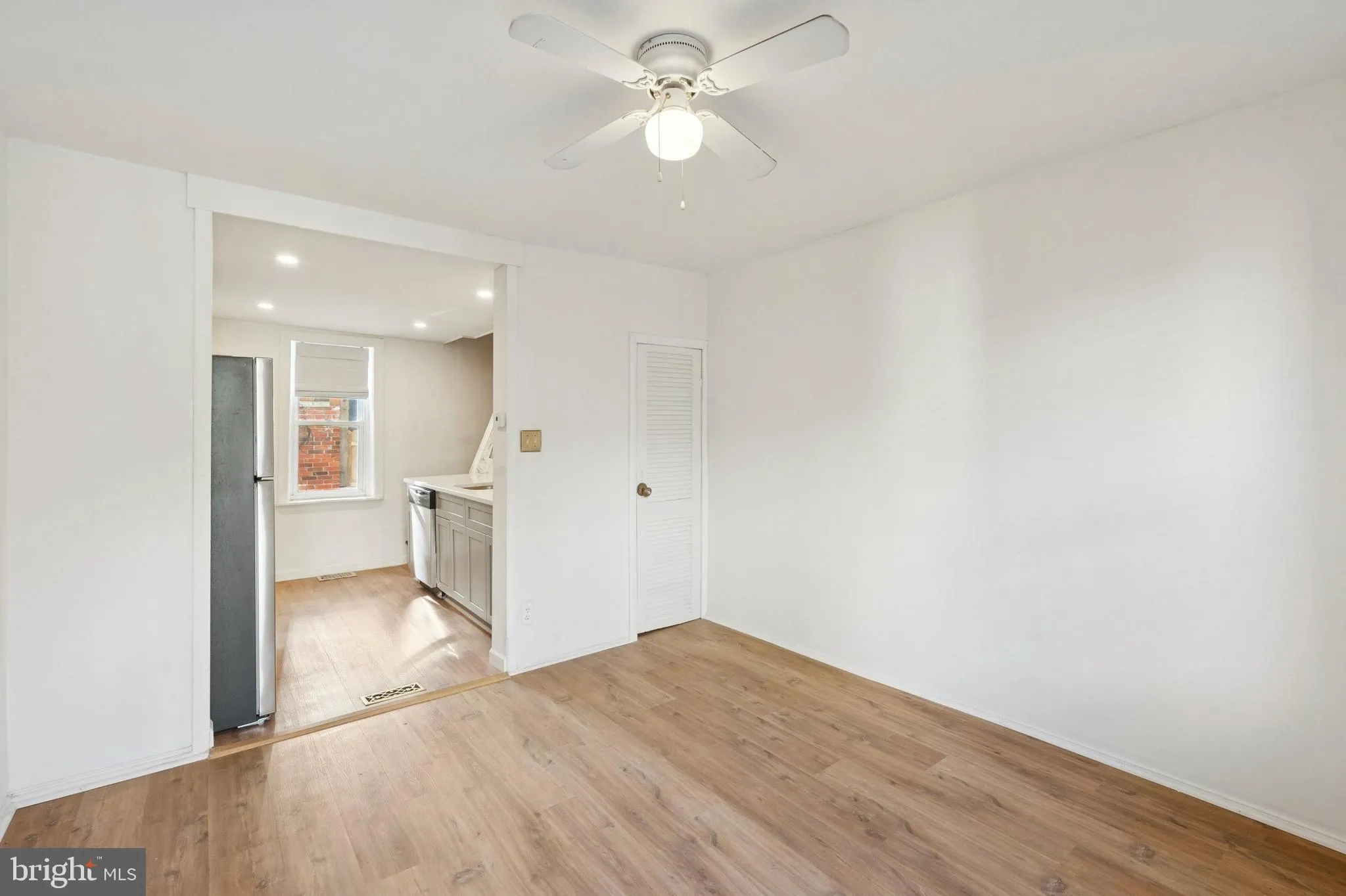 Philadelphia, Pennsylvania 19147, United States, 2 Bedrooms Bedrooms, ,1 BathroomBathrooms,Residential,Active,255251