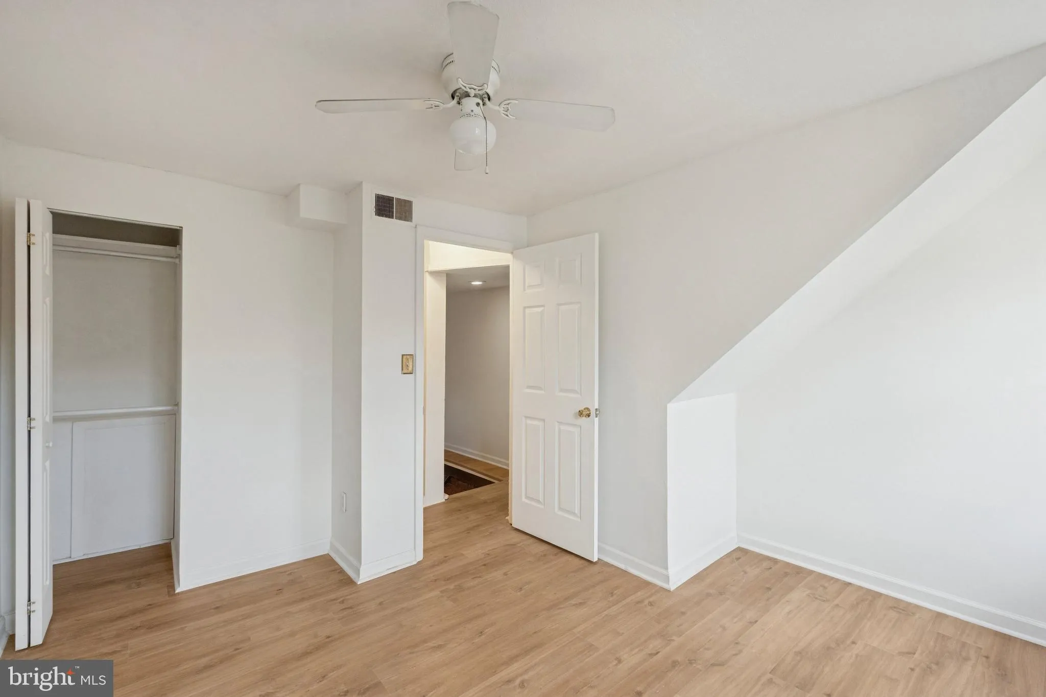 Philadelphia, Pennsylvania 19147, United States, 2 Bedrooms Bedrooms, ,1 BathroomBathrooms,Residential,Active,255251