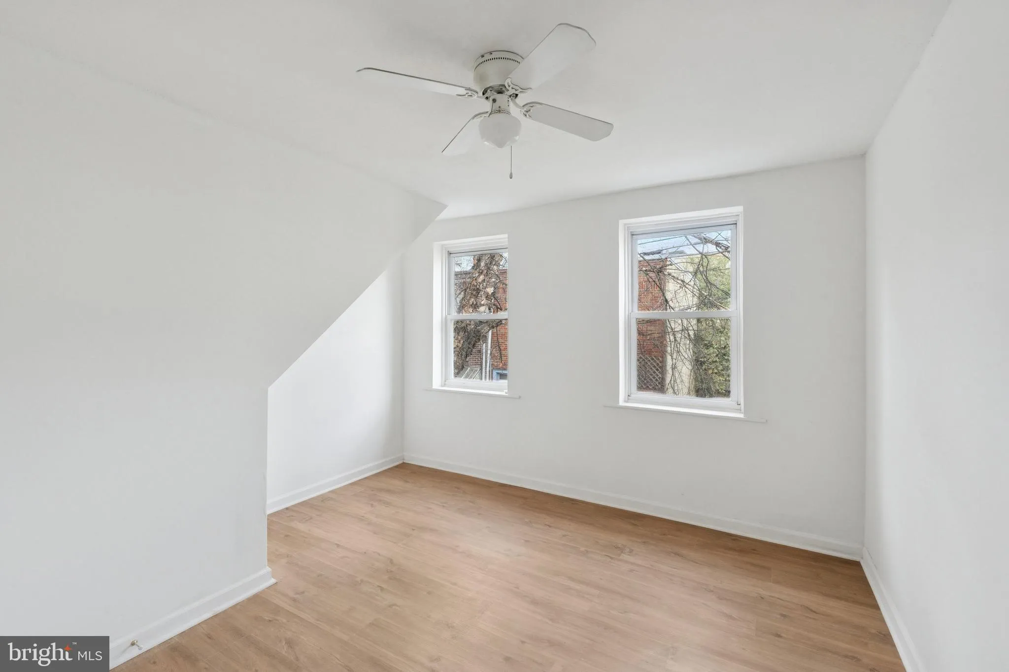 Philadelphia, Pennsylvania 19147, United States, 2 Bedrooms Bedrooms, ,1 BathroomBathrooms,Residential,Active,255251