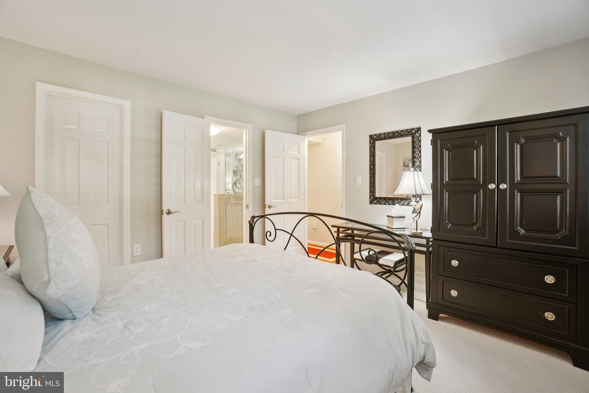 WOLF TRAP WOODS - Residential