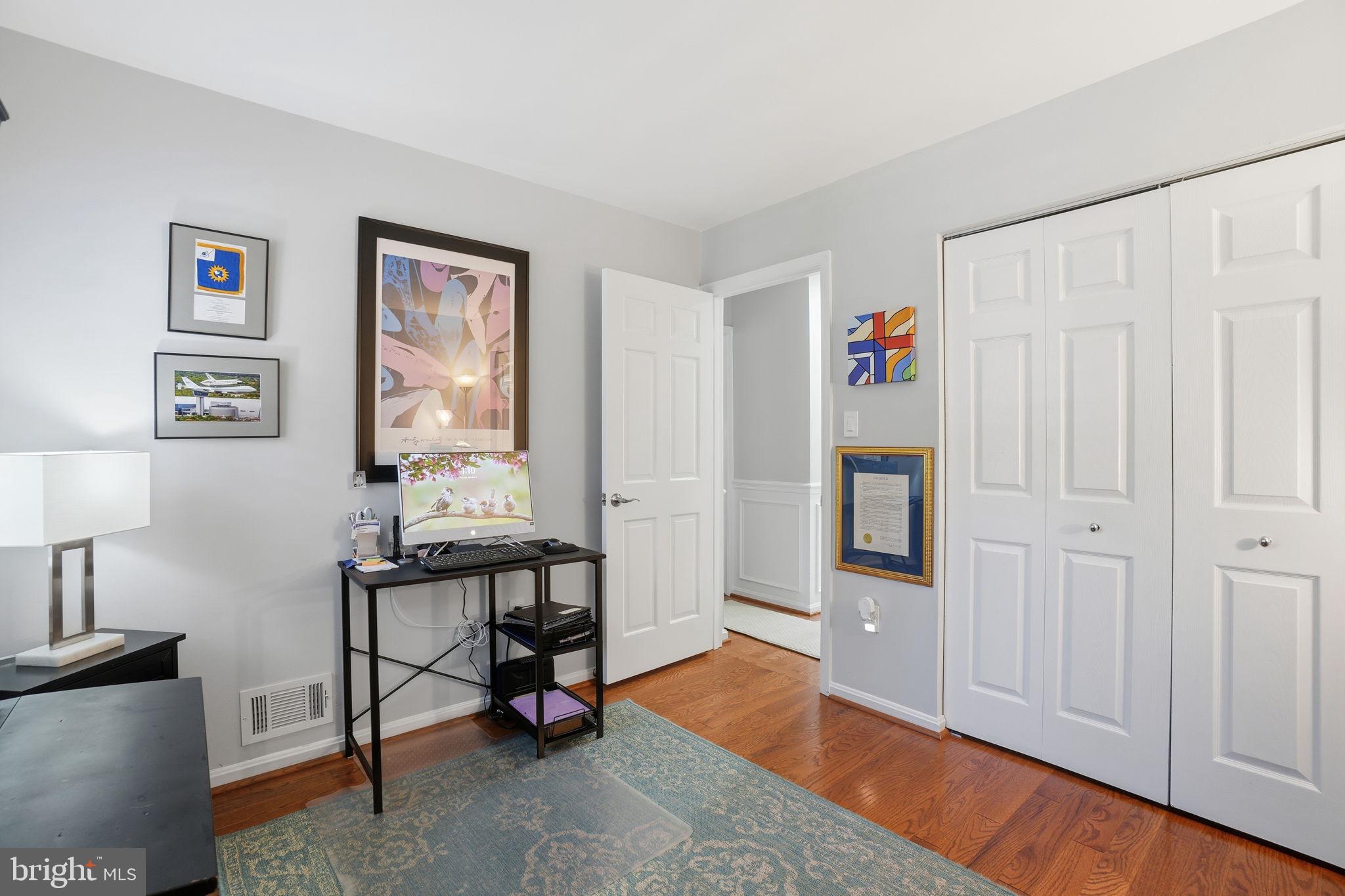 WOLF TRAP WOODS - Residential