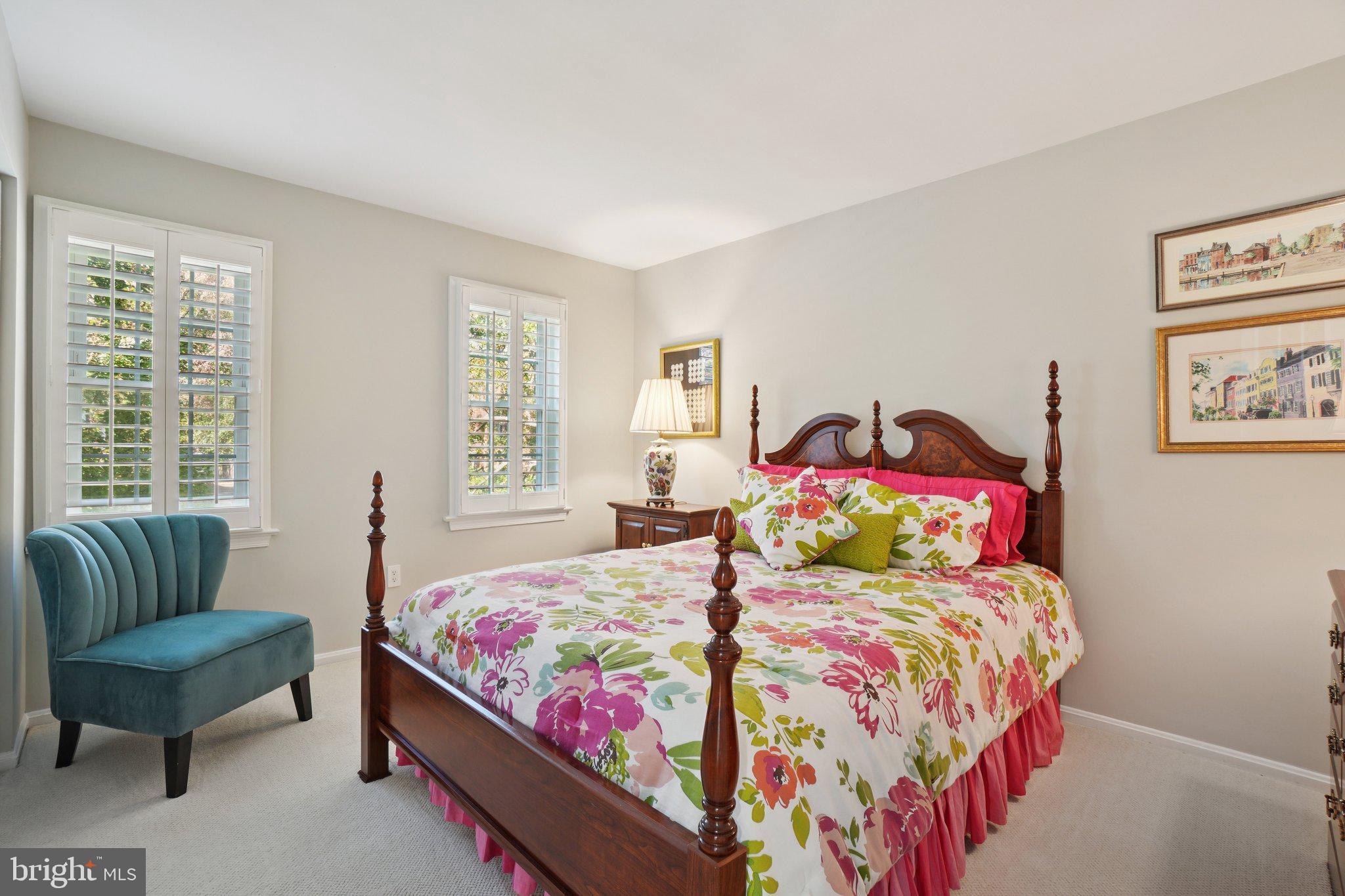 WOLF TRAP WOODS - Residential