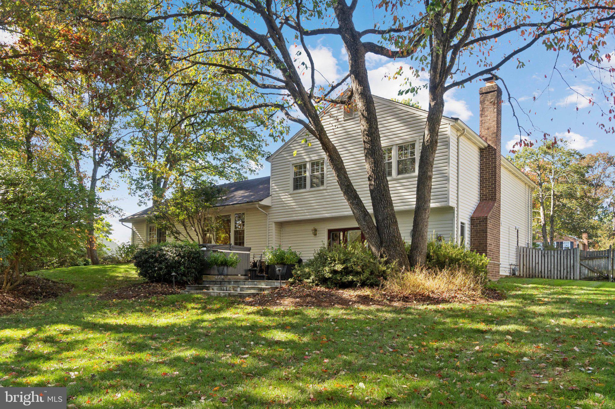 WOLF TRAP WOODS - Residential