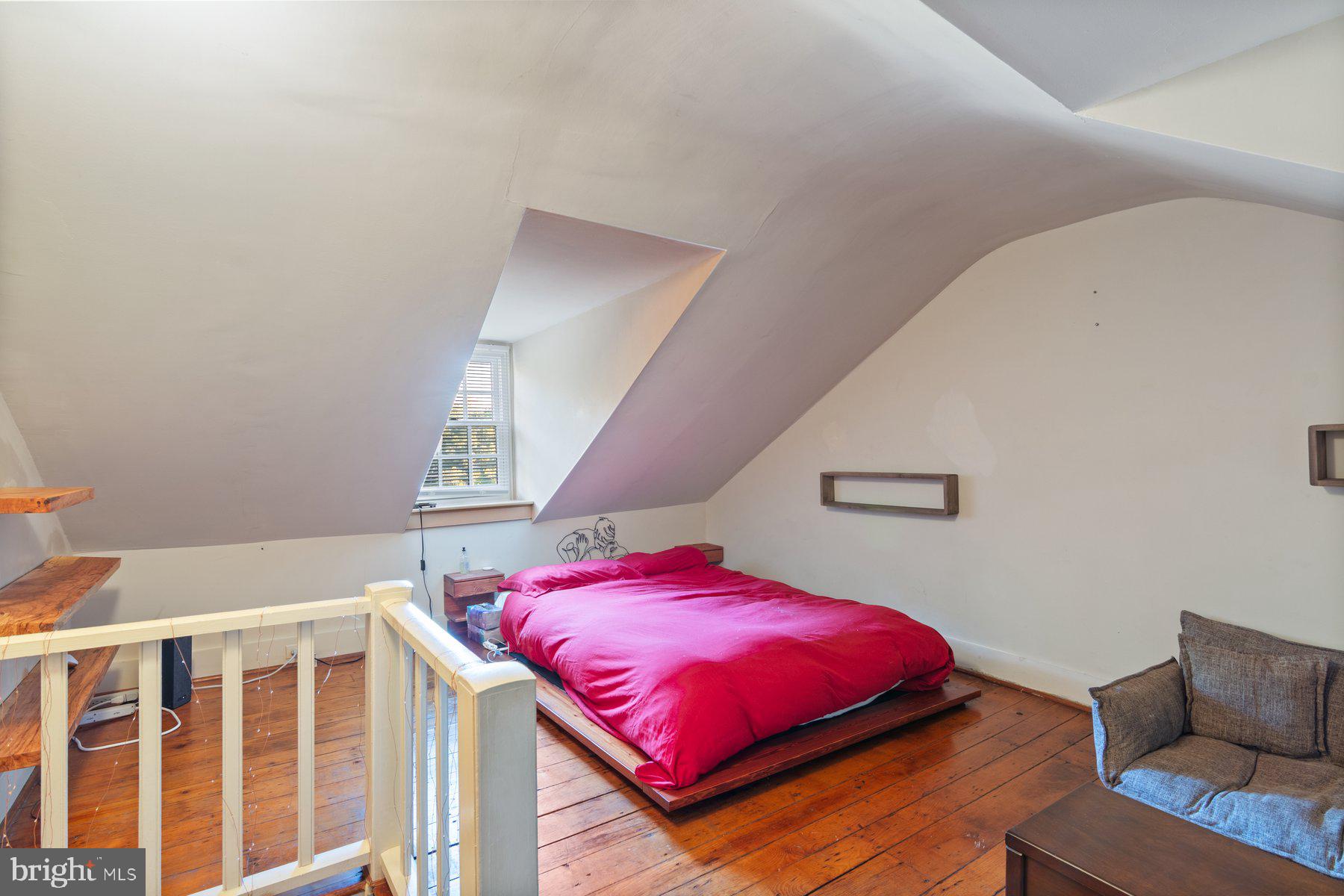 BROMO ARTS DISTRICT - Residential Lease