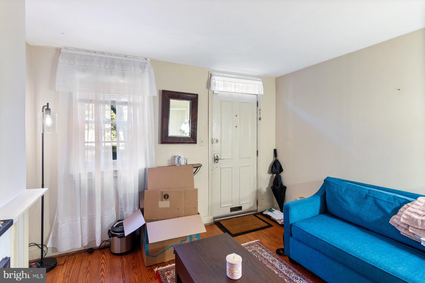 BROMO ARTS DISTRICT - Residential Lease