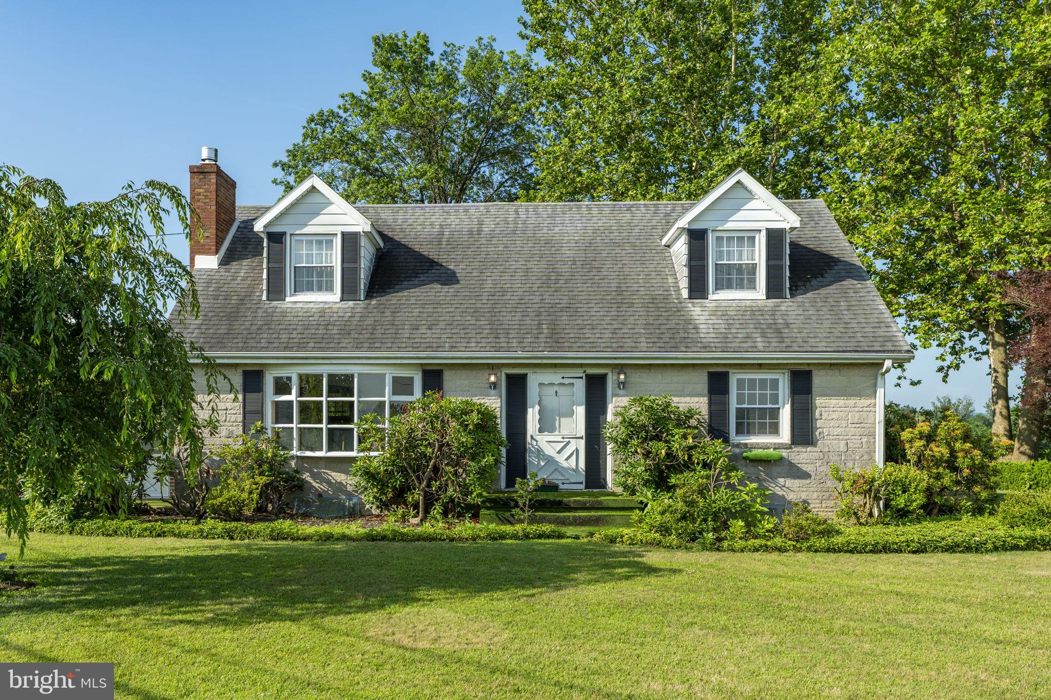 279 S SHERIDAN ROAD
