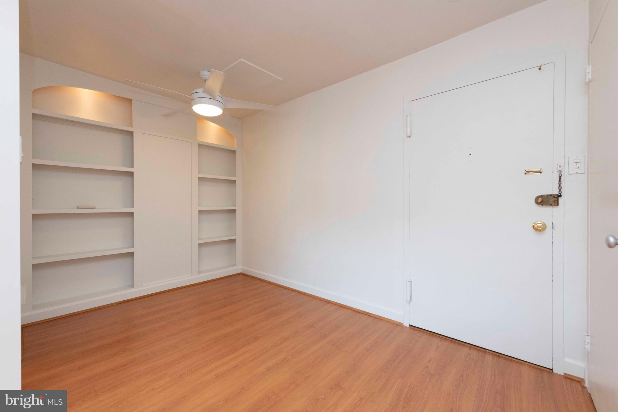 ROSSLYN - Residential Lease