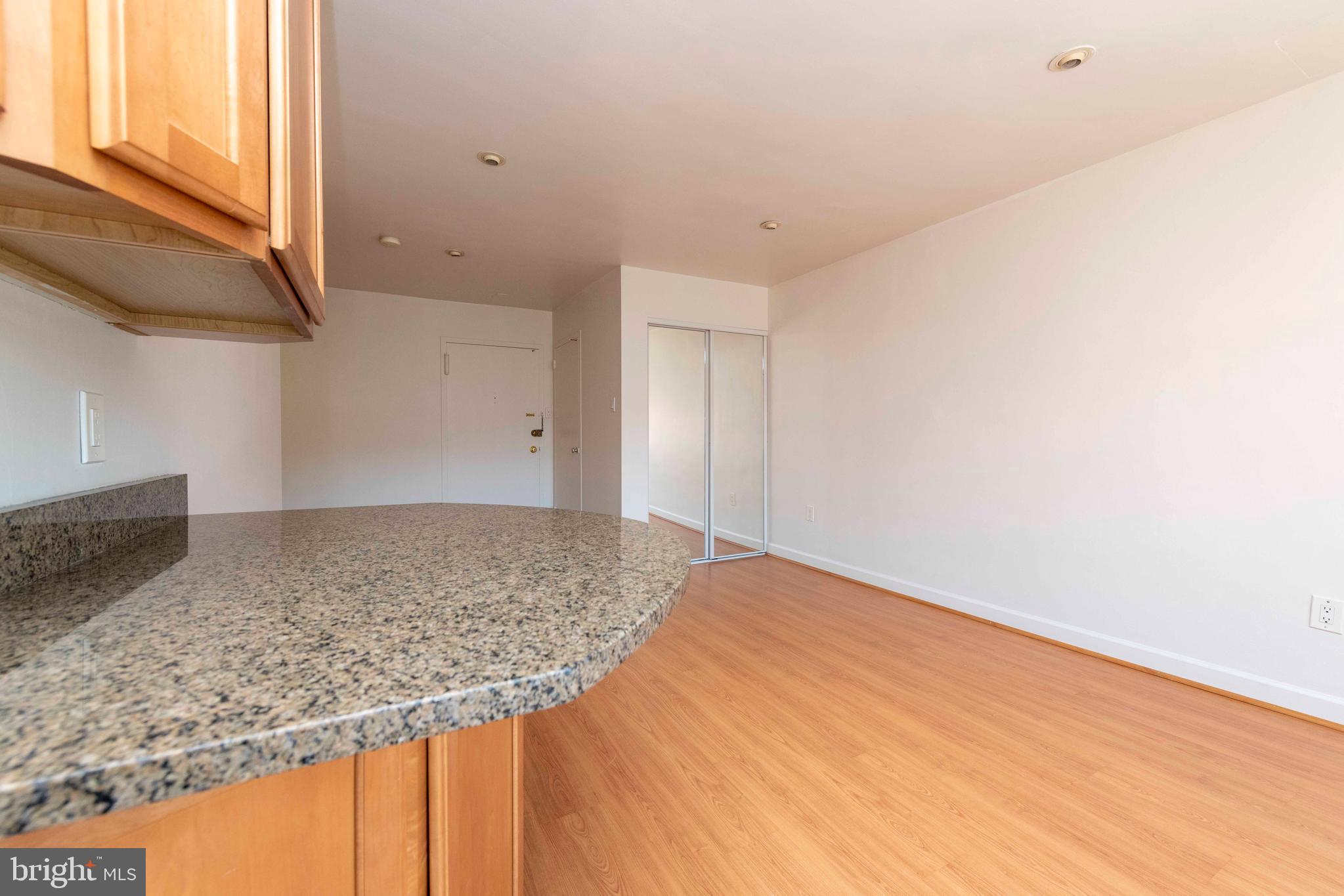 ROSSLYN - Residential Lease