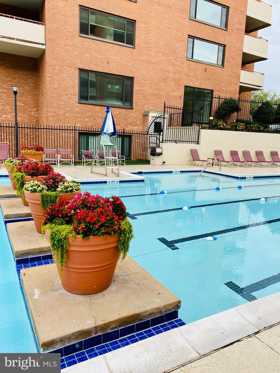 ROSSLYN - Residential Lease