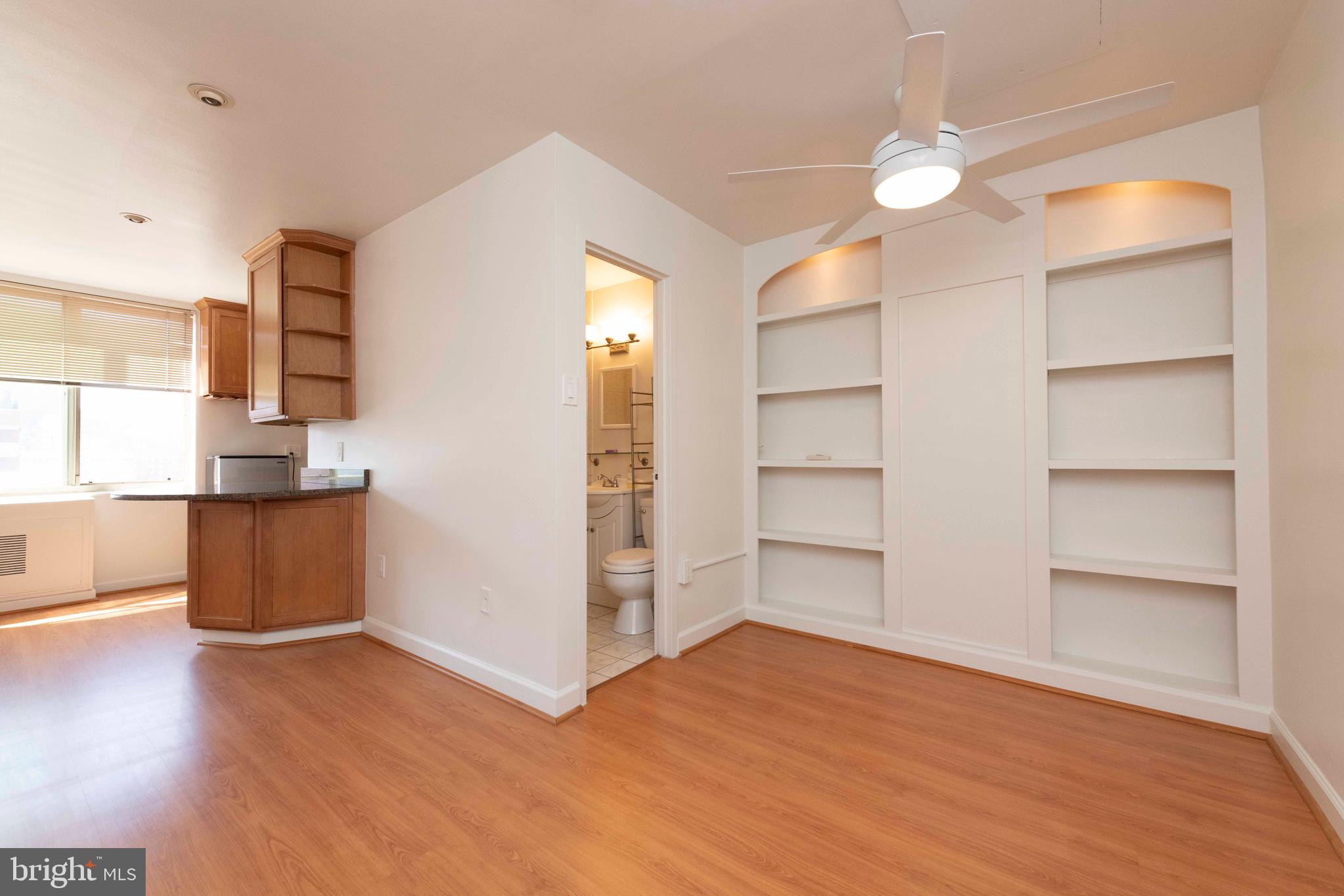 ROSSLYN - Residential Lease