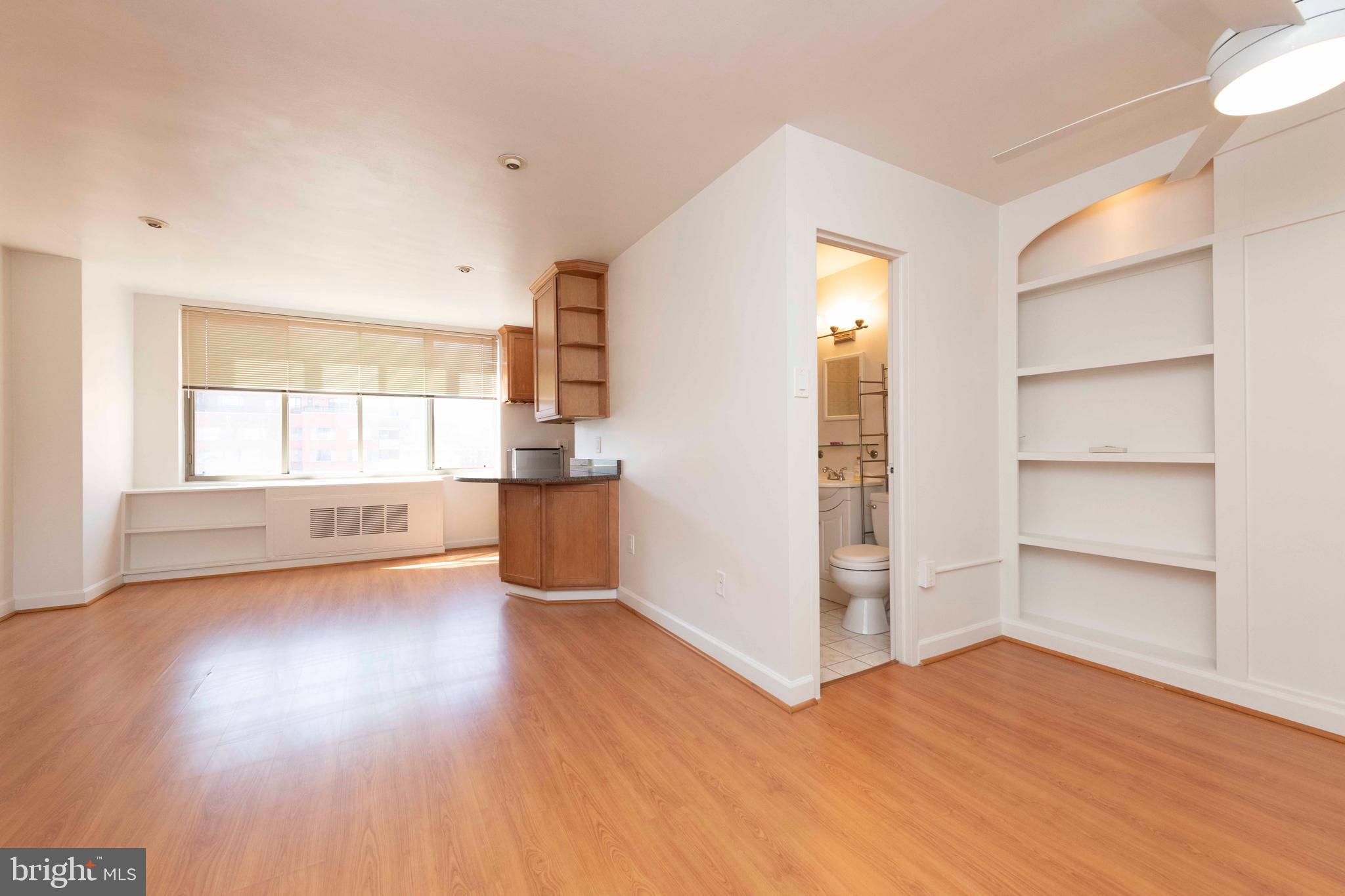 ROSSLYN - Residential Lease