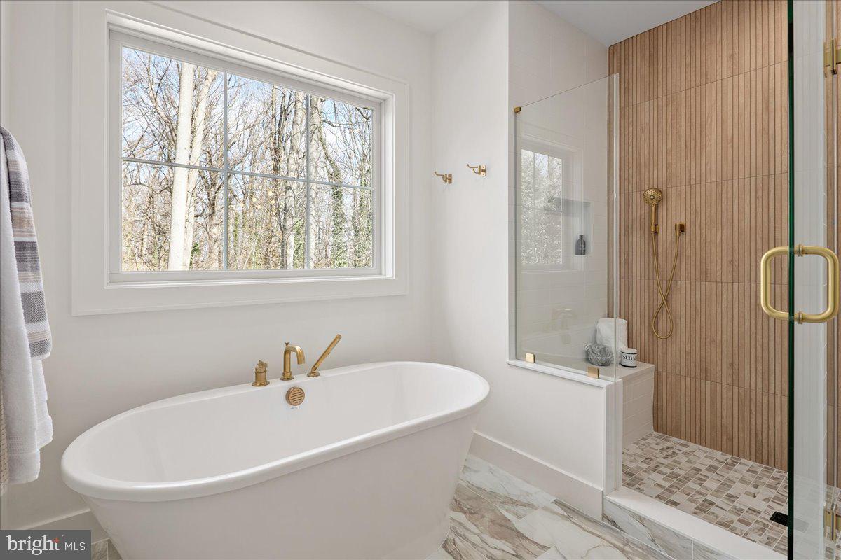 MONTOUR HEIGHTS - Residential