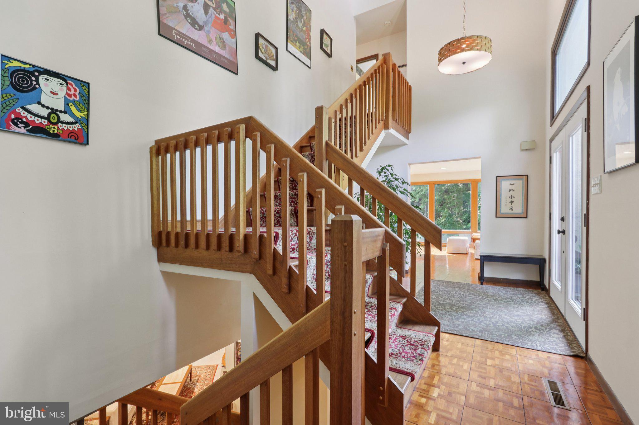 EARLES LAKE - Residential