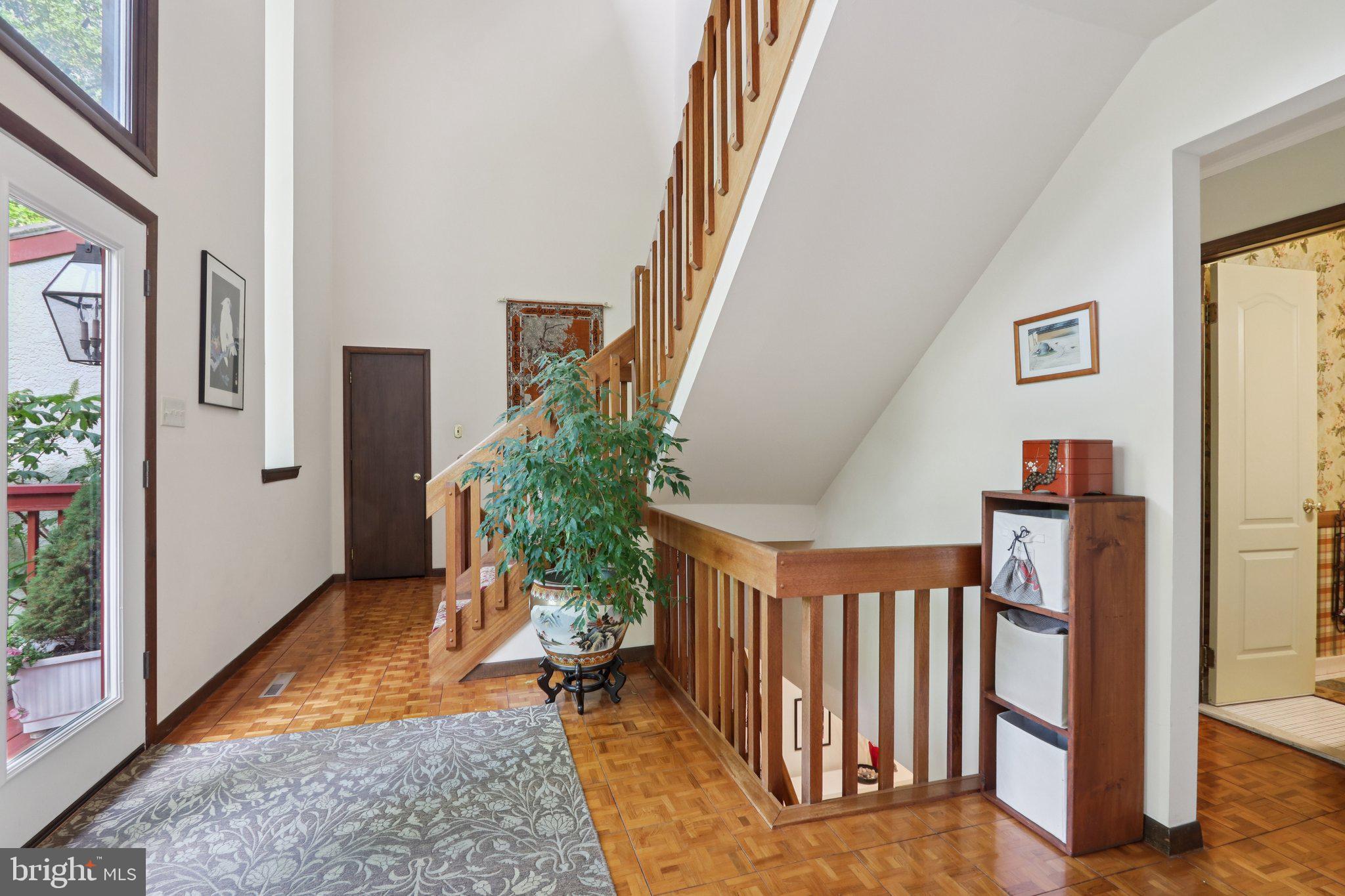660 EARLES LANE