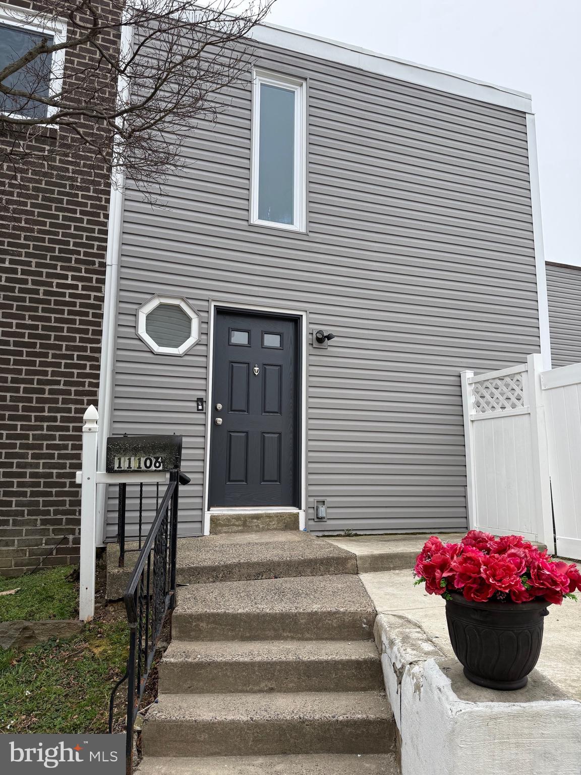 11106 GLENFIELD STREET