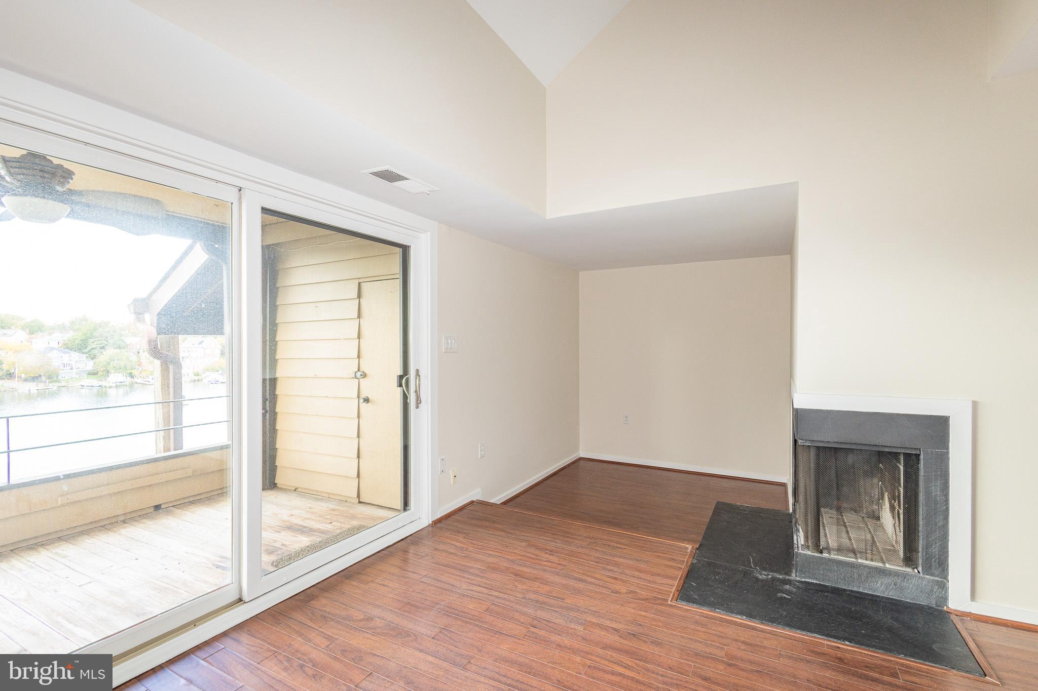 EASTPORT - Residential