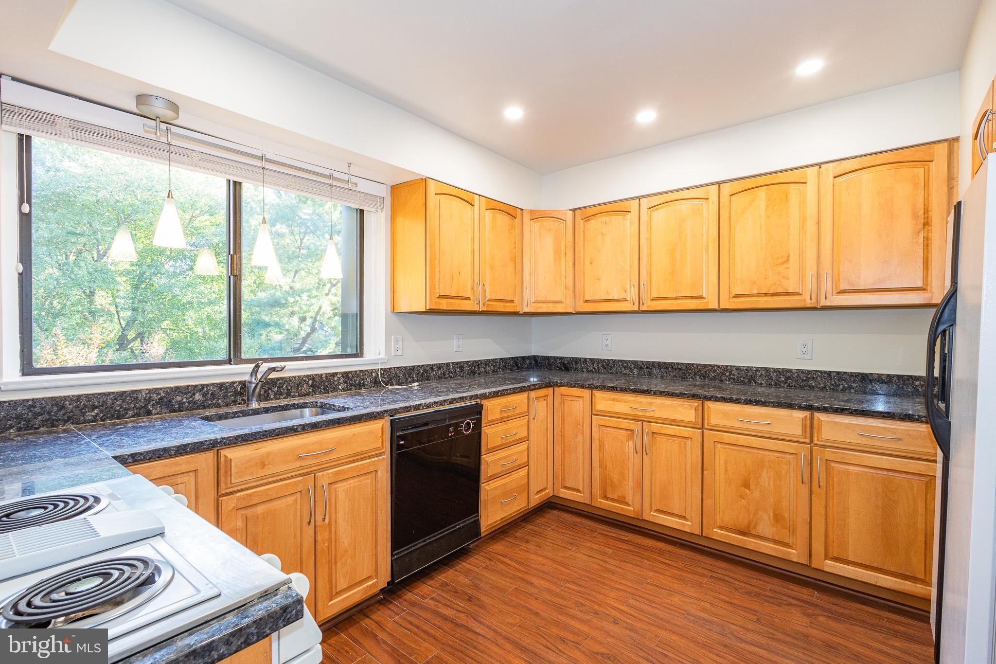 EASTPORT - Residential