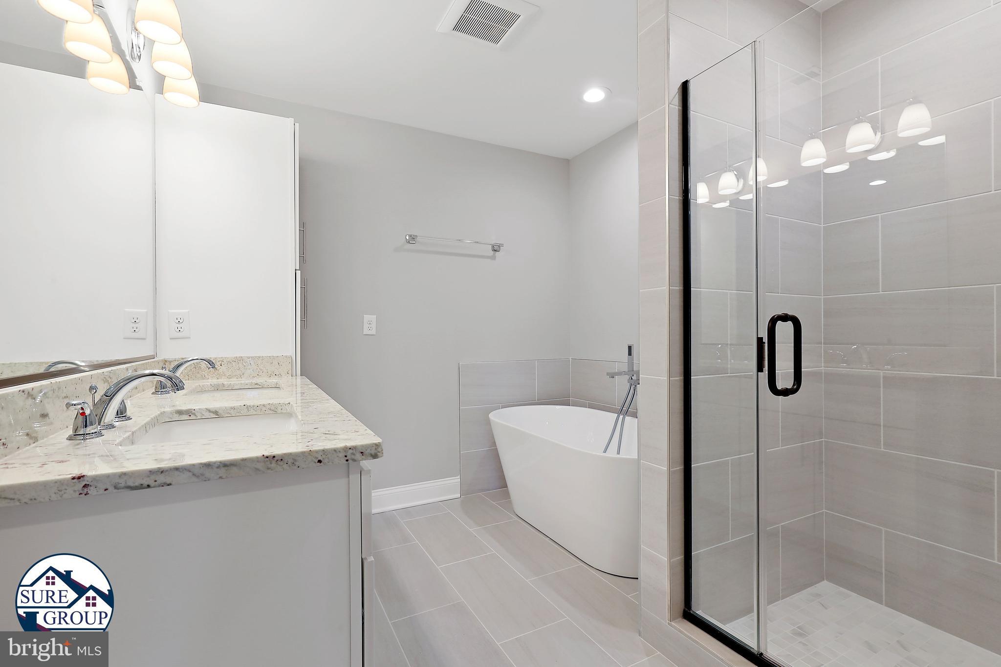 RIVERA BEACH - Residential Lease