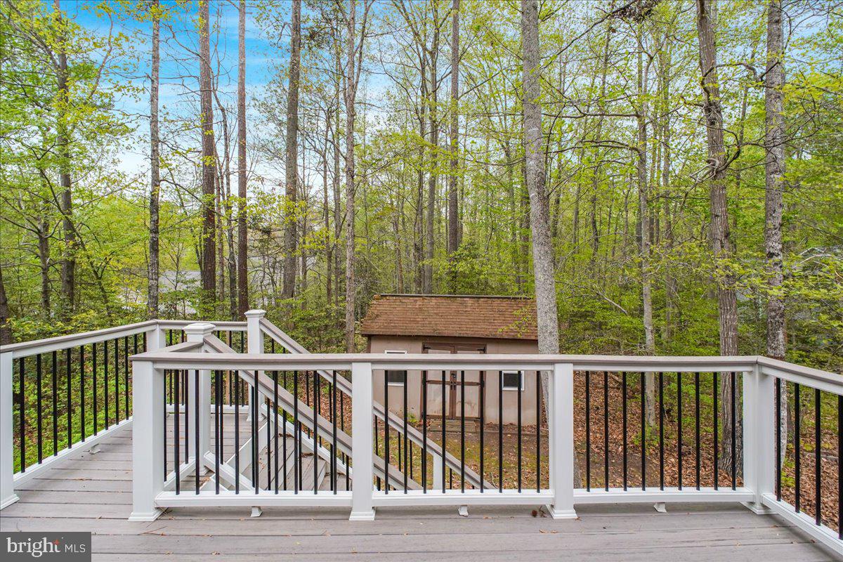 PRESIDENTIAL LAKES - Residential