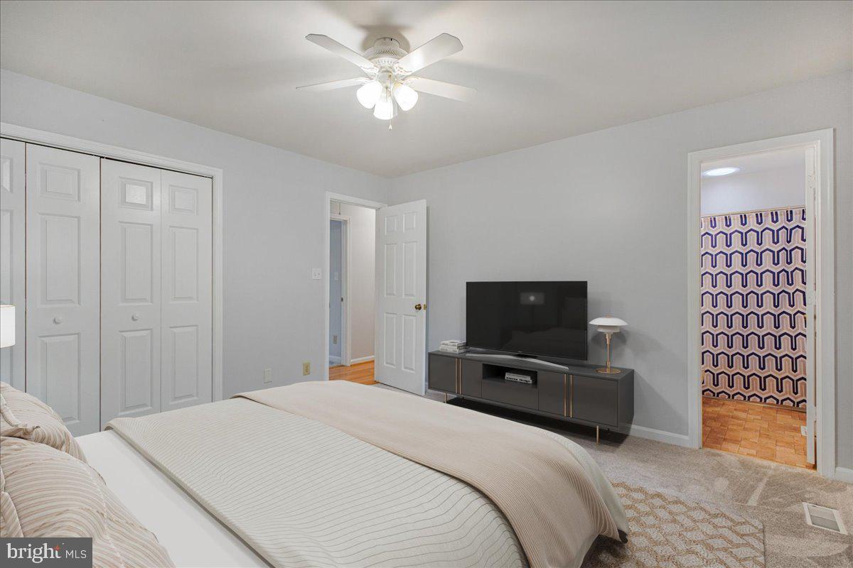 PRESIDENTIAL LAKES - Residential