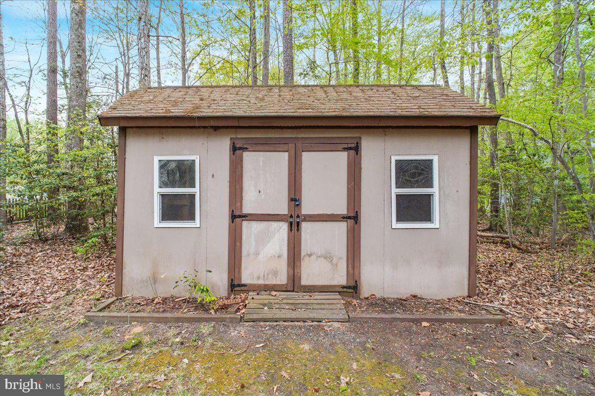 PRESIDENTIAL LAKES - Residential