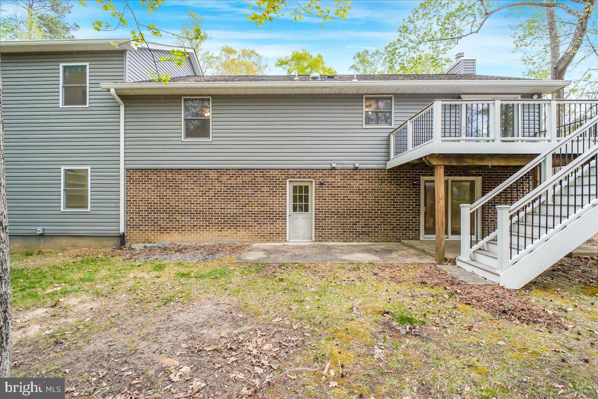 PRESIDENTIAL LAKES - Residential