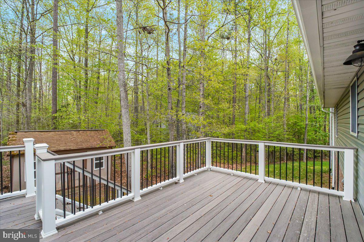 PRESIDENTIAL LAKES - Residential