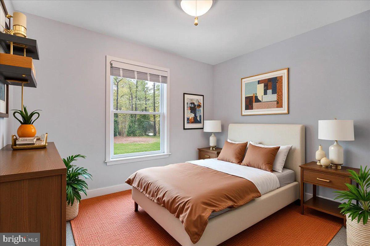 PRESIDENTIAL LAKES - Residential