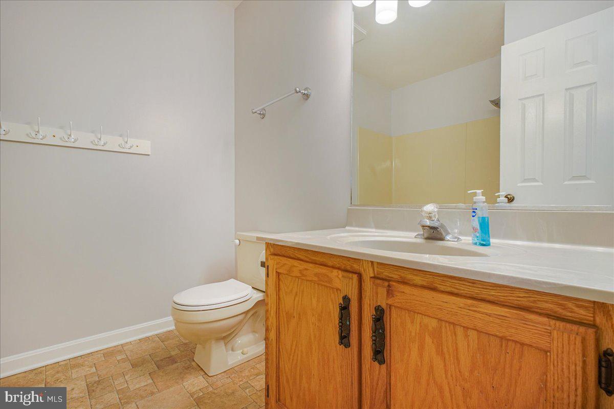 PRESIDENTIAL LAKES - Residential