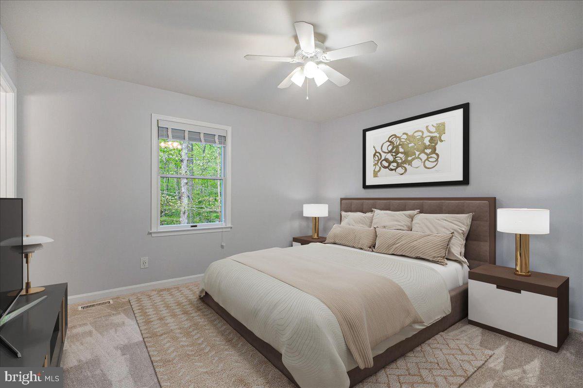 PRESIDENTIAL LAKES - Residential