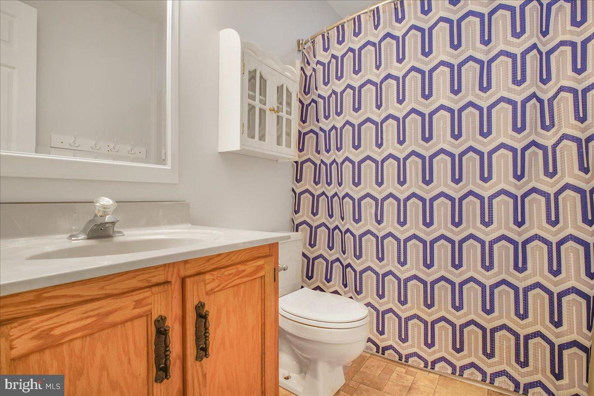 PRESIDENTIAL LAKES - Residential